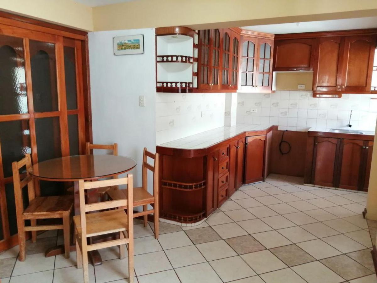 Hostal Dulzura Caraz Buitenkant foto