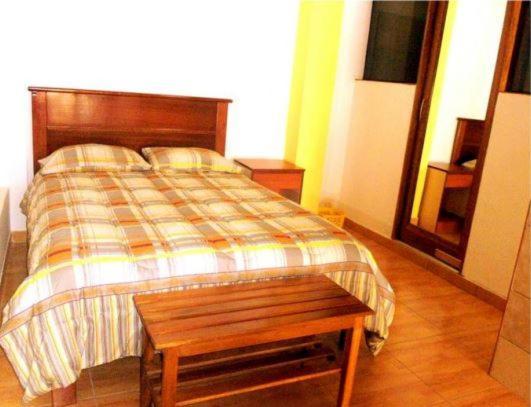 Hostal Dulzura Caraz Buitenkant foto
