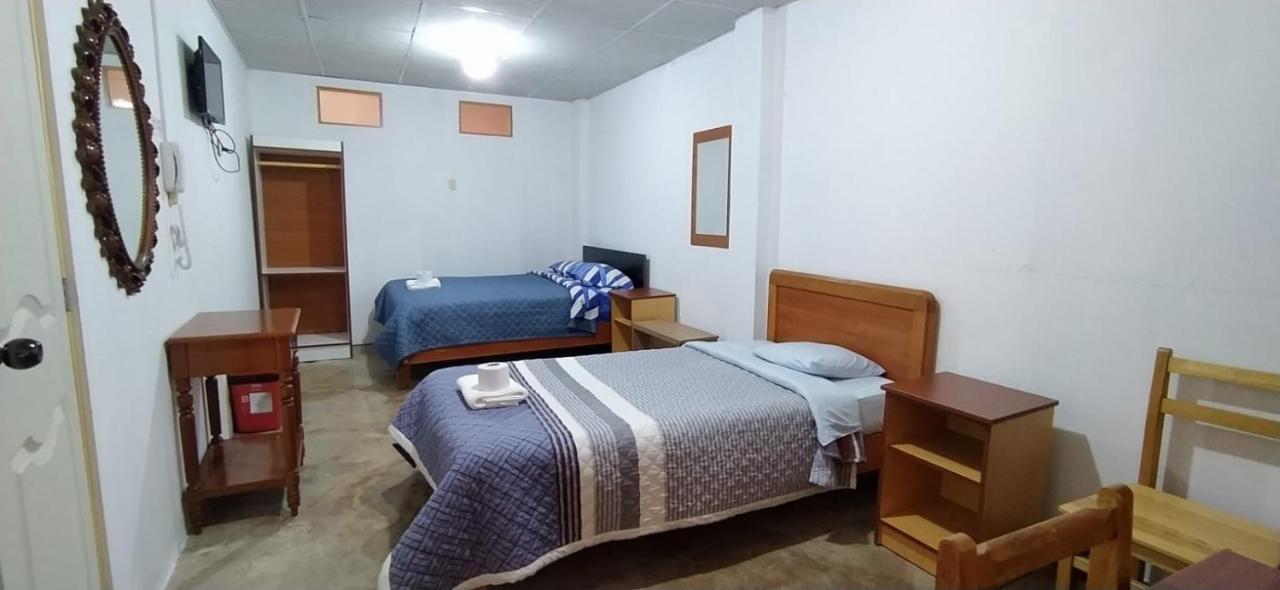 Hostal Dulzura Caraz Buitenkant foto