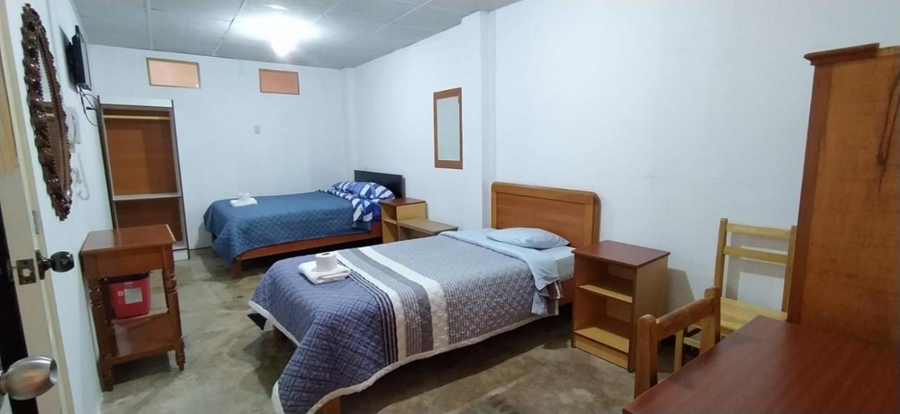 Hostal Dulzura Caraz Buitenkant foto