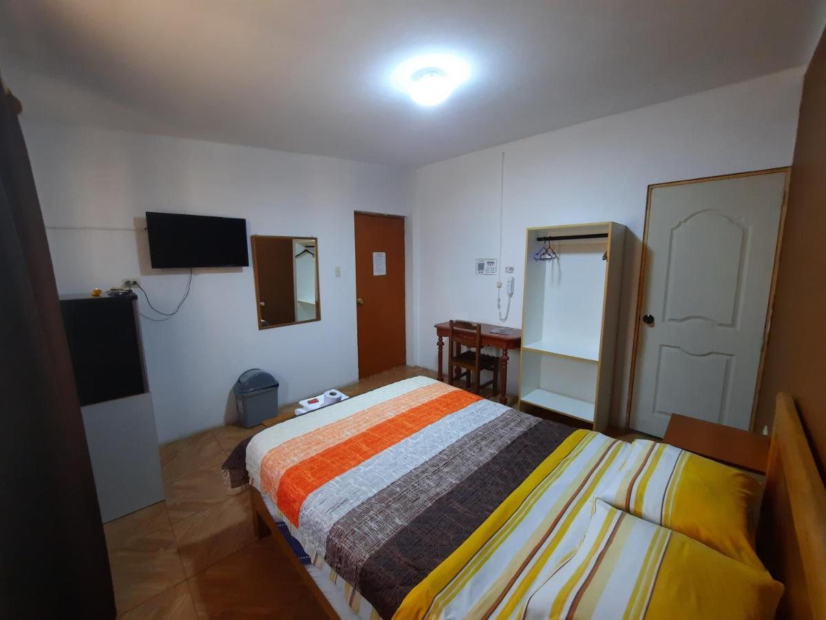 Hostal Dulzura Caraz Buitenkant foto