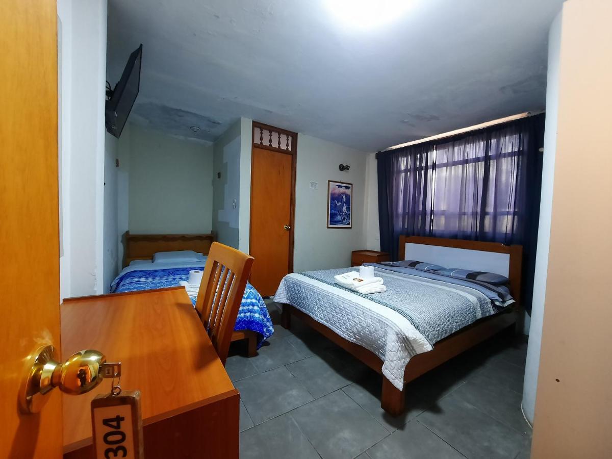 Hostal Dulzura Caraz Buitenkant foto